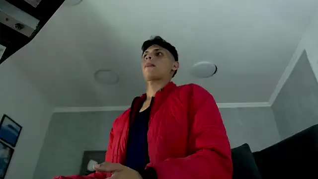 wiltom  online show from December 5, 3:48 am