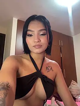 zoeejones online show from November 2, 9:17 pm