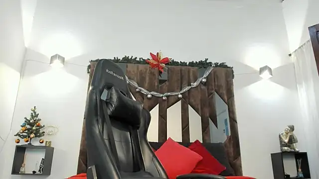 Snapshot of MATEO_DILUCA chatting on December 3, 10:13 am MATEO DILUCA online show from December 3, 10:13 am