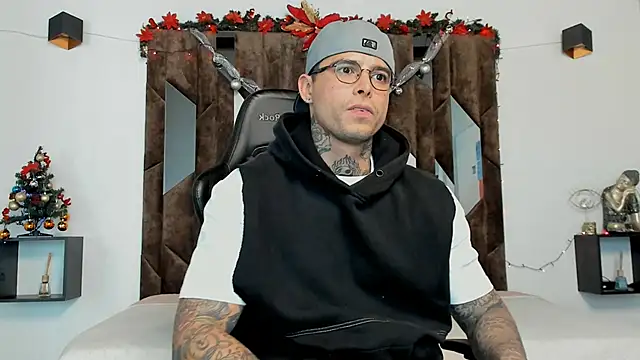 Snapshot of MATEO_DILUCA chatting on December 16, 7:41 pm MATEO DILUCA online show from December 16, 7:41 pm