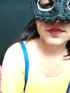 Mampykolkata online show from May 13, 7:00 pm