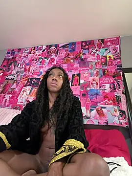 BriMariee online show from August 6, 8:49 am