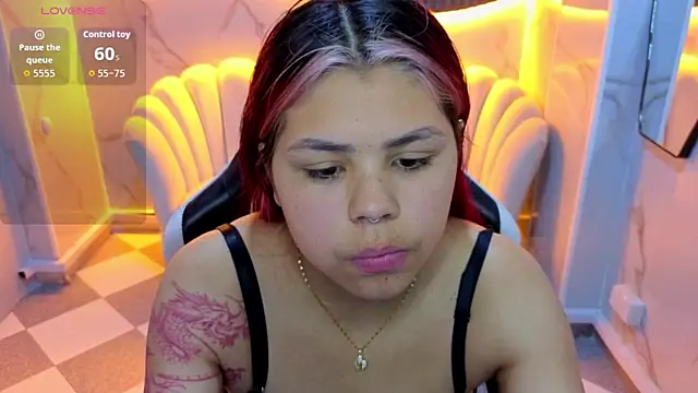 Little cherry b online show from October 30, 7:47 pm