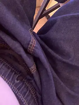 Unique-Man online show from November 12, 12:49 pm