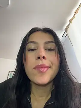 BIJOU SECRET online show from March 15, 7:20 pm