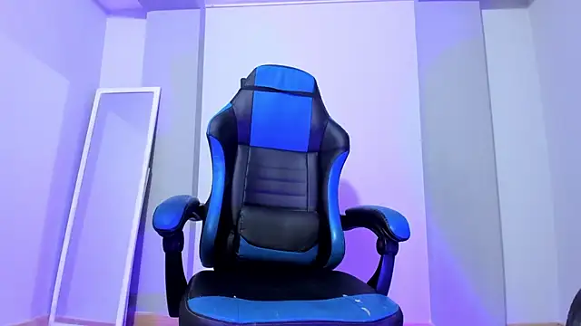 whisper nova online show from October 30, 8:20 pm