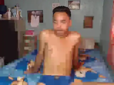 slimraz02 online show from May 9, 2:50 am
