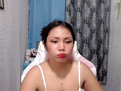 Snapshot of Mia_Cally chatting on November 8, 11:54 am Mia Cally online show from November 8, 11:54 am