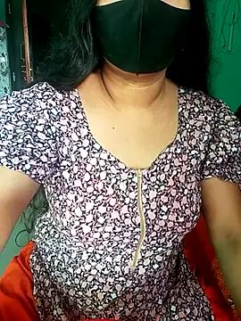 Snapshot of Chadni19 chatting on November 4, 8:02 am Chadni19 online show from November 4, 8:02 am