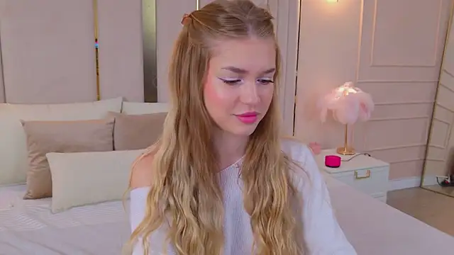 JenniNellson online show from April 10, 5:39 pm