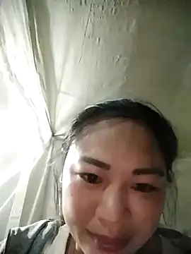 Snapshot of yeu-yeu chatting on October 27, 1:37 pm yeu-yeu online show from October 27, 1:37 pm