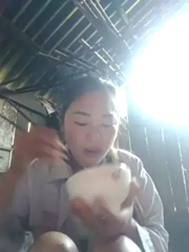 Snapshot of yeu-yeu chatting on October 29, 12:02 am yeu-yeu online show from October 29, 12:02 am