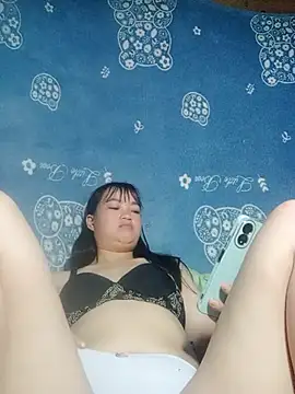 Noelle-e online show from February 14, 10:50 pm