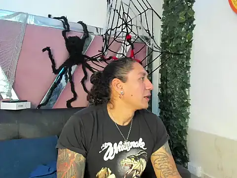 Snapshot of ErosyVenus69 chatting on November 5, 6:19 pm ErosyVenus69 online show from November 5, 6:19 pm