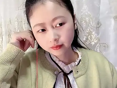 Snapshot of nuannuan35593 chatting on November 8, 12:05 pm nuannuan35593 online show from November 8, 12:05 pm