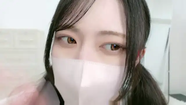 Snapshot of annachan_v chatting on April 15, 3:30 pm annachan v online show from April 15, 3:30 pm
