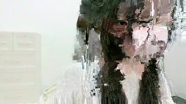 Snapshot of annachan_v chatting on April 16, 3:35 pm annachan v online show from April 16, 3:35 pm
