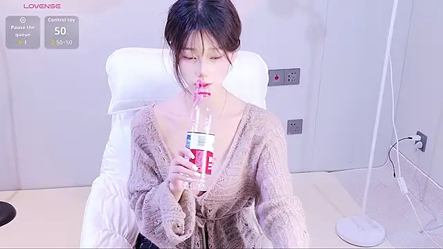 xiaoxi---n online show from April 8, 9:53 am