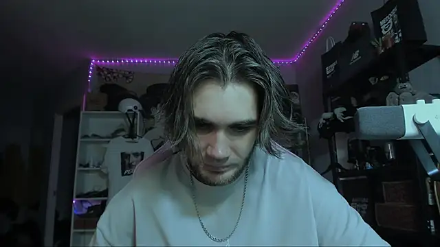 Go V Cs online show from January 6, 7:39 pm