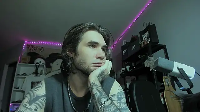 Go V Cs online show from January 11, 2:33 pm