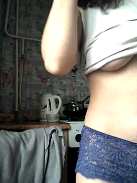 Snapshot of AnitaTenchi1 chatting on November 20, 6:57 am AnitaTenchi1 online show from November 20, 6:57 am