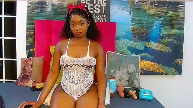 Lisa-001 online show from February 10, 8:35 pm