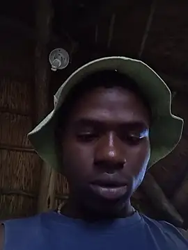 Snapshot of younggblackkCOCK19 chatting on November 30, 12:31 pm younggblackkCOCK19 online show from November 30, 12:31 pm