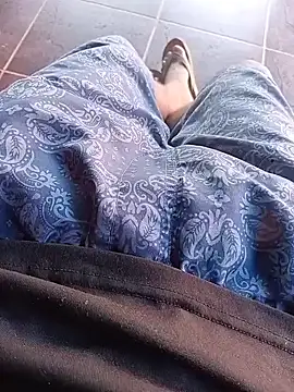 younggblackkCOCK19 online show from March 31, 1:22 pm