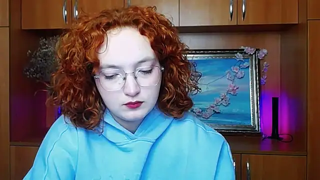 MissAriaa online show from March 31, 6:14 am