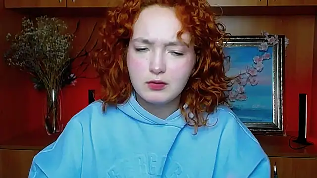 MissAriaa online show from April 10, 11:59 am