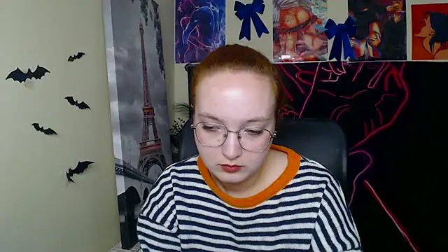 Snapshot of MissAriaa chatting on April 21, 6:20 am MissAriaa online show from April 21, 6:20 am