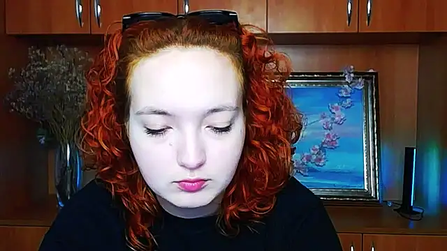 Snapshot of MissAriaa chatting on April 29, 6:17 am MissAriaa online show from April 29, 6:17 am
