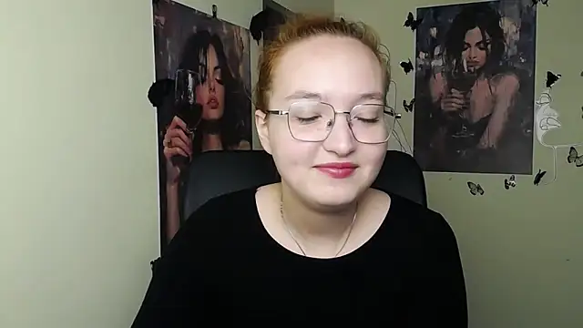 Snapshot of MissAriaa chatting on May 28, 6:00 am MissAriaa online show from May 28, 6:00 am