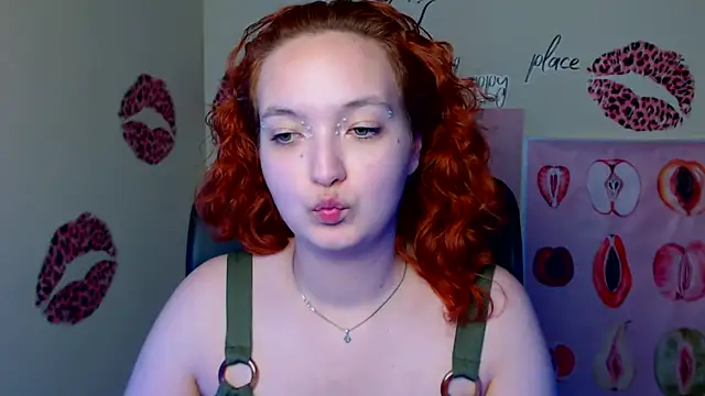 Snapshot of MissAriaa chatting on May 30, 1:35 am MissAriaa online show from May 30, 1:35 am
