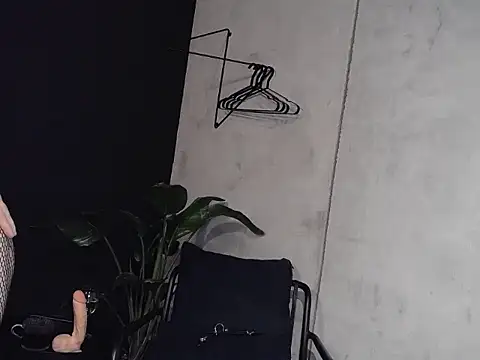 MisticWomen online show from November 15, 9:11 pm