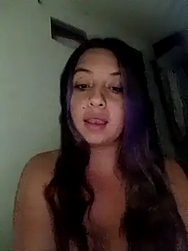 Snapshot of boobs_sharon chatting on November 17, 3:34 am boobs sharon online show from November 17, 3:34 am