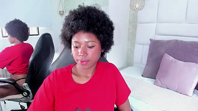 Snapshot of violeta_ruizz chatting on November 24, 4:29 pm violeta ruizz online show from November 24, 4:29 pm