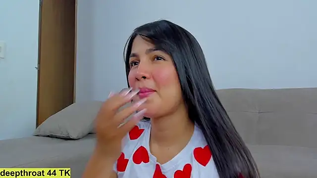 Snapshot of hanathompson___0 chatting on November 9, 2:48 pm hanathompson 0 online show from November 9, 2:48 pm