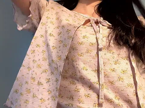 Snapshot of miku_pipipi chatting on November 8, 7:30 am miku pipipi online show from November 8, 7:30 am