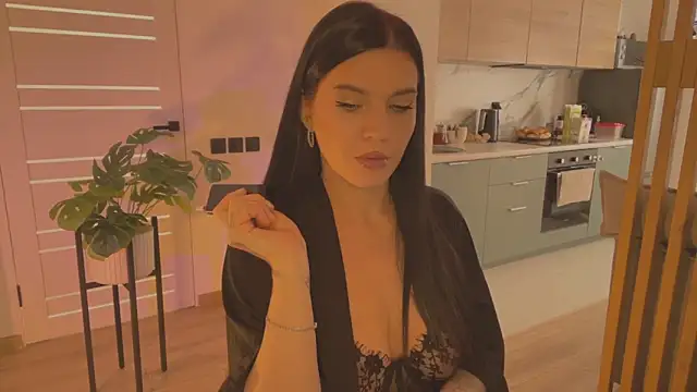 Snapshot of Angelsweetshy chatting on October 26, 8:42 am Angelsweetshy online show from October 26, 8:42 am