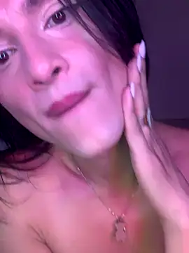 sara ssofia online show from November 3, 5:42 am