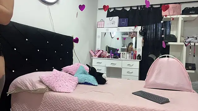 Hot2gether69 online show from February 14, 2:25 pm