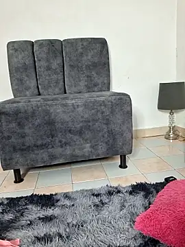 Snapshot of Mia_fox29 chatting on November 20, 9:31 am Mia fox29 online show from November 20, 9:31 am