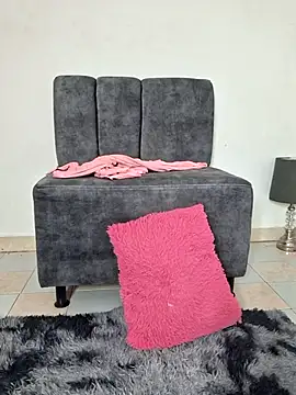 Snapshot of Mia_fox29 chatting on November 21, 10:47 am Mia fox29 online show from November 21, 10:47 am