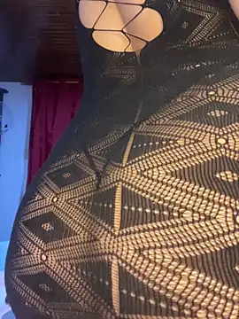 Snapshot of Im_Saraaaa chatting on April 24, 2:36 am Im Saraaaa online show from April 24, 2:36 am