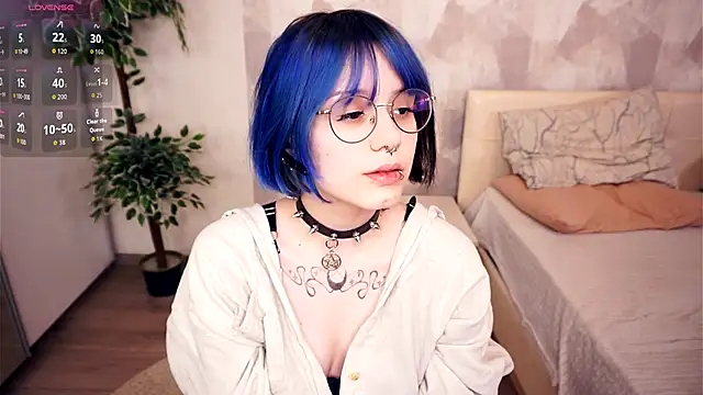 KellePourier online show from December 4, 6:38 pm