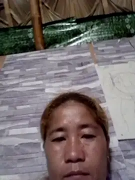 Snapshot of CreamyLhady_88 chatting on November 21, 9:46 pm CreamyLhady 88 online show from November 21, 9:46 pm