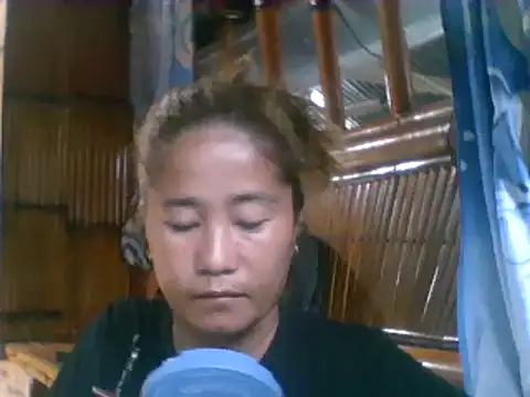 Snapshot of CreamyLhady_88 chatting on December 23, 3:37 am CreamyLhady 88 online show from December 23, 3:37 am