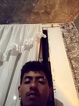 SkinniYamo online show from March 16, 5:13 am