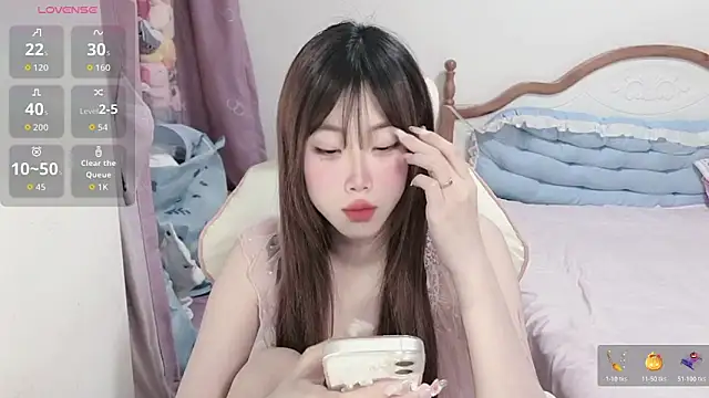 Vivian-88 online show from March 29, 3:17 am